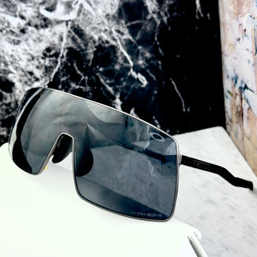 Oakley Sutro Gama alta OSGA452